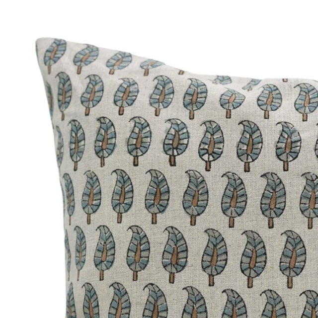 Floral Home Decor Cushion Cover Pure Linen 26x26 Inch- Lil Paisley For Sale - Image 4 of 4