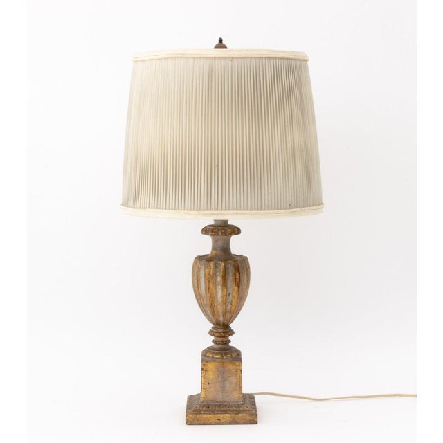 French Neoclassical Urn Form Giltwood Table Lamps, Pair For Sale - Image 3 of 7