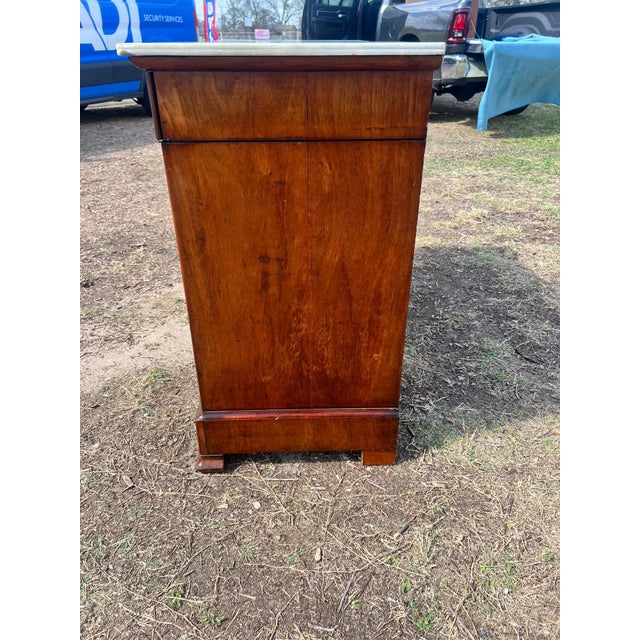 19th Century Louis Philippe Solid Flam Mahogany Carrara Marble Top Chest of Drawer / Commodes For Sale - Image 10 of 12