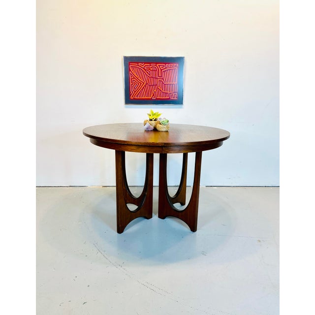 MidCentury Modern Broyhill Brasilia Round Walnut Pedestal Base Dining