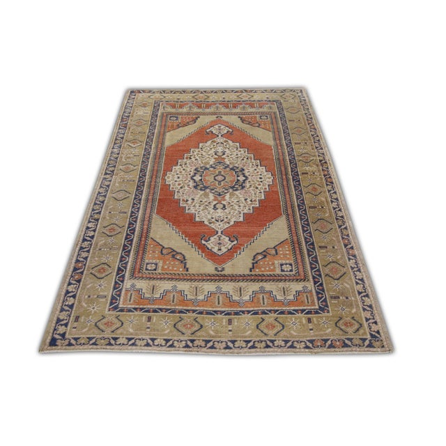 Early 21st Century Oriental Hand Knotted Rug Turkish Anatolian 4'2" x 6'5" For Sale - Image 5 of 6