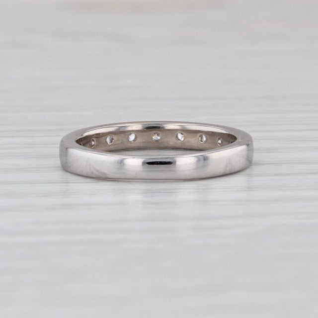 Gemstone Information: - Natural Diamonds - Total Carats - 0.30ctw Cut - Round Brilliant Color - F - H Clarity - VS2 - I1...