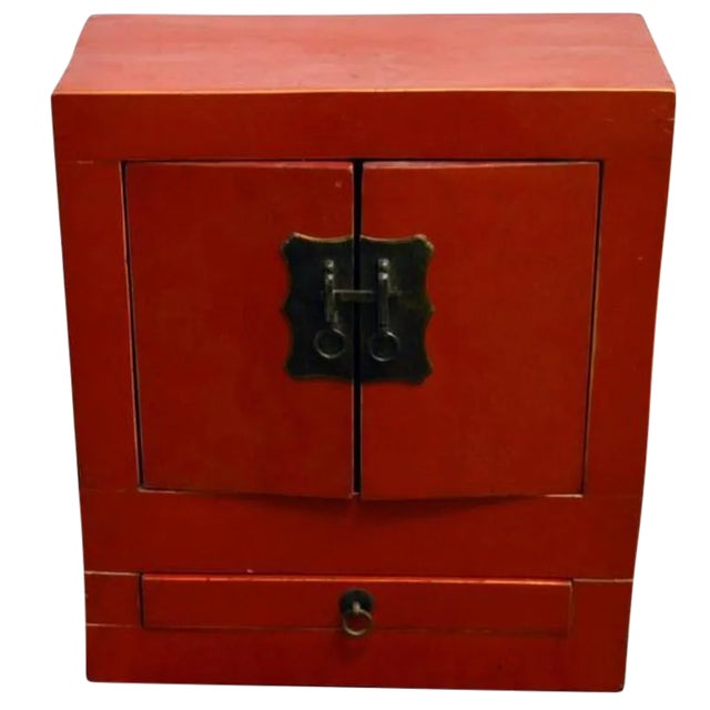Ancient Chinese Red Lacquered Square Cabinet With Brass Hardware From the 1900s For Sale