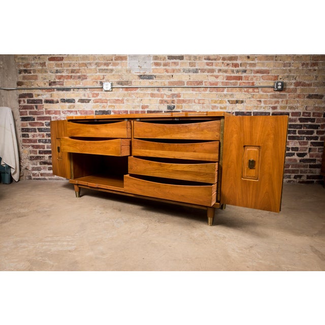 Mid-Century Modern John Widdicomb Mid-Century Sideboard Attributed to Bert England For Sale - Image 3 of 4