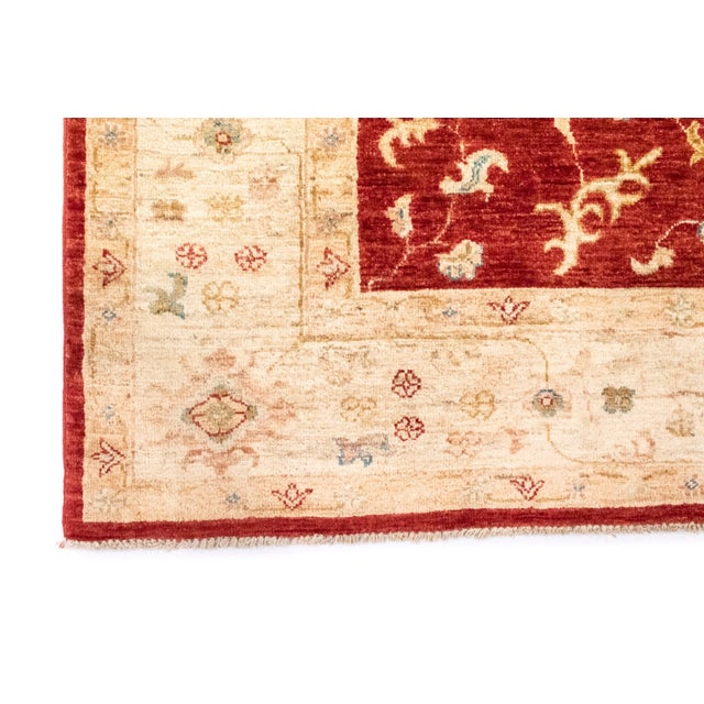 Middle Eastern Rug in Wool For Sale - Image 5 of 11