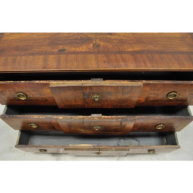 Antique Italian Biedermeier Burr Walnut 3 Drawer Commode Dresser Chest of Drawer For Sale - Image 12 of 18