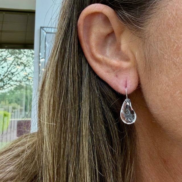 Platinum Tiffany & Co. Elsa Peretti Platinum Rock Crystal Teardrop Pierced Dangle Earrings, A Pair For Sale - Image 8 of 8