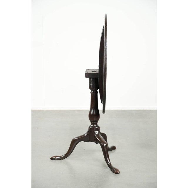 Antique Round English Tilt-Top Table, 1700s For Sale - Image 4 of 14