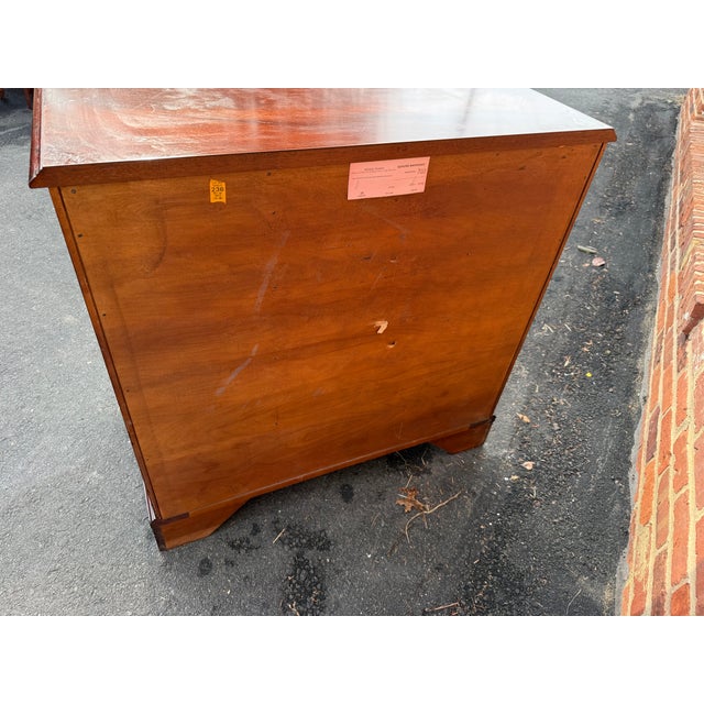 Henkel Harris Chippendale Style Serpentine Top Bachelor Chest of Drawers For Sale - Image 11 of 18