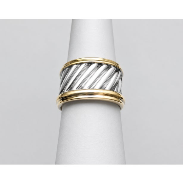 Contemporary Vintage David Yurman Sculpted Cable Sterling Silver & 14k Gold Ring – Size 8 For Sale - Image 3 of 3