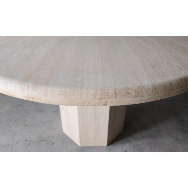 1970s Round Bullnose Travertine Dining Table With Hex Base For Sale In Las Vegas - Image 6 of 7