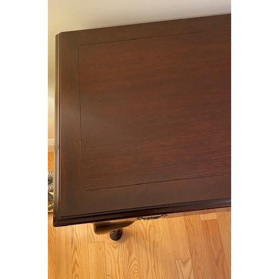 Vintage Kindel Mahogany Queen Anne 3-Drawer Sideboard W/Keys For Sale - Image 11 of 18