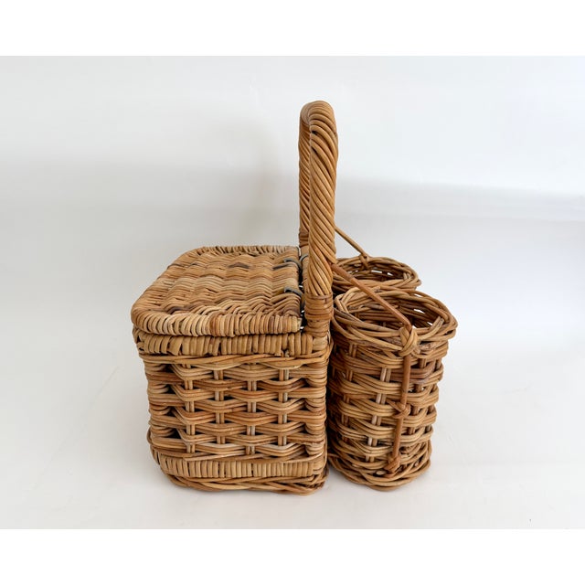 Tan Vintage Wicker Wine Picnic Basket For Sale - Image 8 of 9