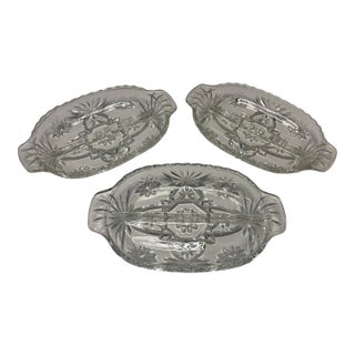 Vintage Mid Century Pressed Glass Oval Relish Dishes With Starburst Pattern - Set of 3 For Sale