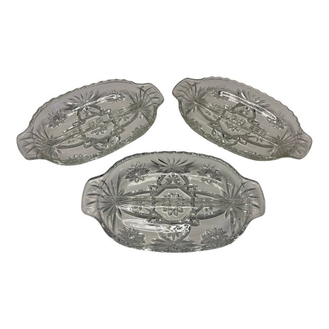 Vintage Mid Century Pressed Glass Oval Relish Dishes With Starburst Pattern - Set of 3 For Sale