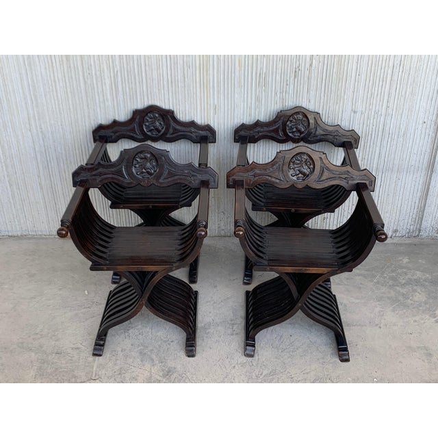 19th Century Pair of Carved Walnut Folding Scissors Savonarola Bench or Settle For Sale - Image 11 of 18