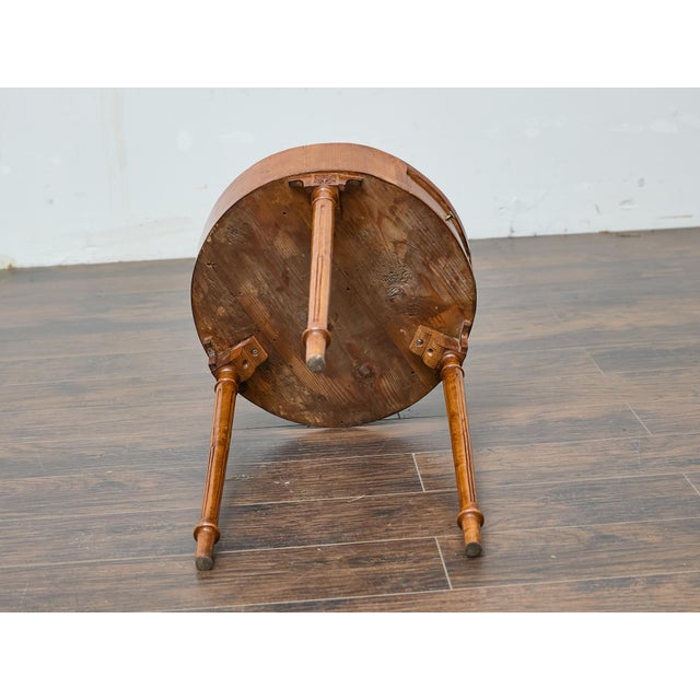 French Louis XVI Walnut Side Table with Single Drawer and Fluted Legs For Sale - Image 12 of 12
