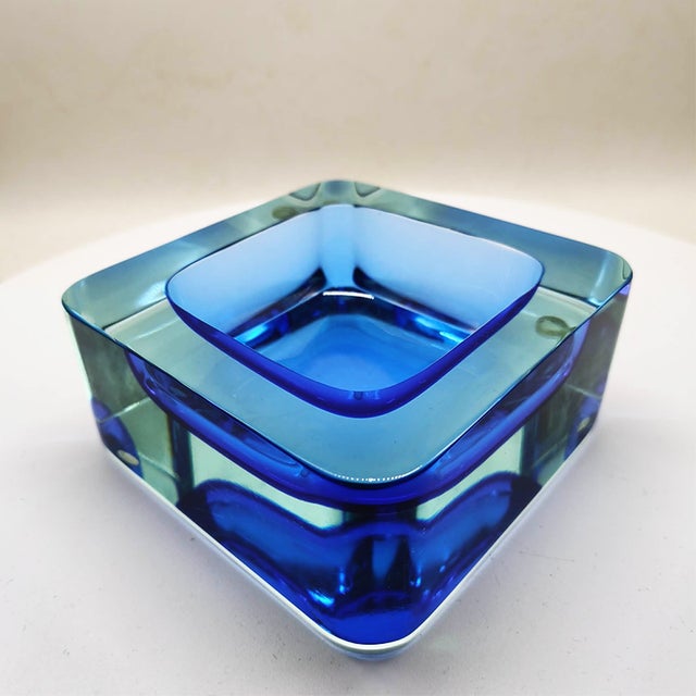 1960s Large Square Handcrafted Ashtray or Catchall in Murano Glass, Italy, 1960s For Sale - Image 5 of 9