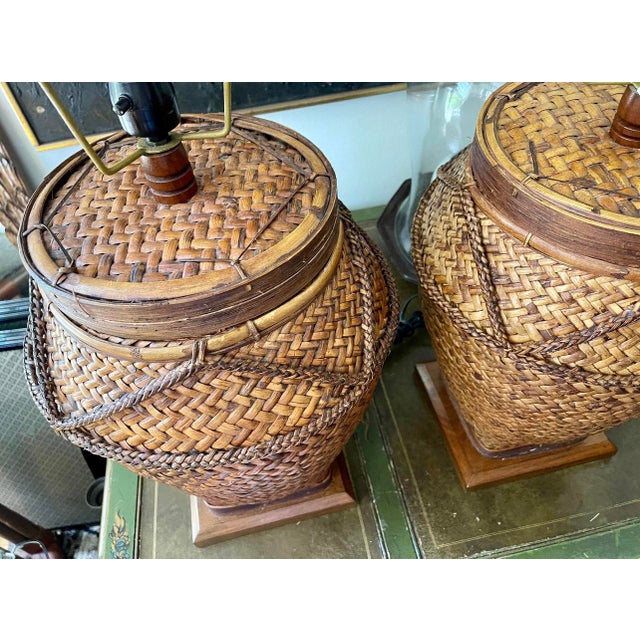 1950s 1950s Pair of Mid Century Southeast Asian Woven Split Bamboo Table Lamp For Sale - Image 5 of 10