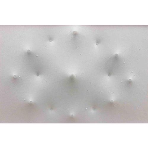 Estroflessione su bianco is an enamel painting on canvas, realized in 2016 by the Italian artist Giorgio Lo Fermo. Hand-...