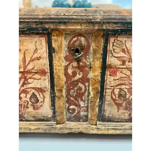 Wood 18th Century Antique Vintage Swedish Dowery Blanket Chest For Sale - Image 7 of 7