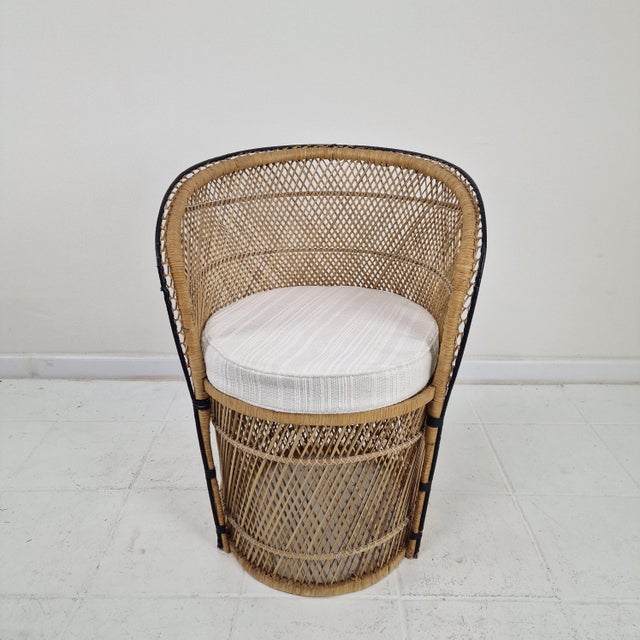 1970s Mid-Century Boho Chic Rattan Barrel Chair with Outdoor Cushion, 1970s For Sale - Image 5 of 12