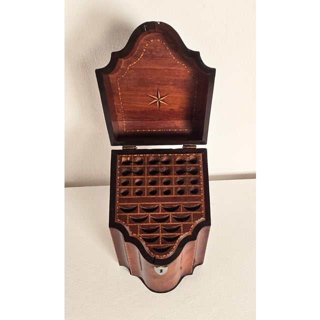 Georgian Cutlery Box in Mahogany, Circa 1790 For Sale - Image 4 of 10