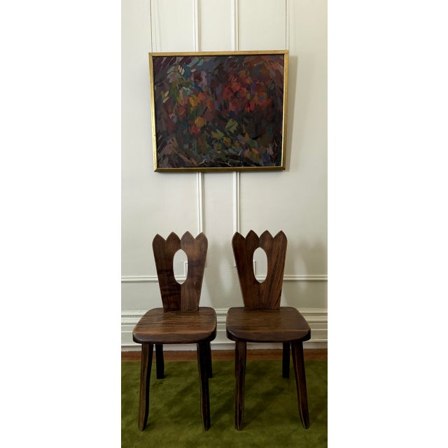 Pair of brilliant "king" or "crown" side chairs, attributed to Olavi Hanninen Primitive and organic, Brutalist style...