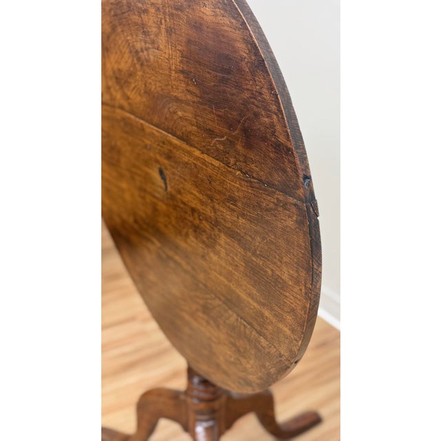 Antique Late 18th C Round English Walnut Tilt-Top Table For Sale - Image 12 of 15