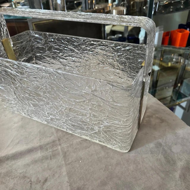 Italian 1980s Modern Iced Lucite and Brass Italian Design Magazine Rack by Cavinato For Sale - Image 3 of 8