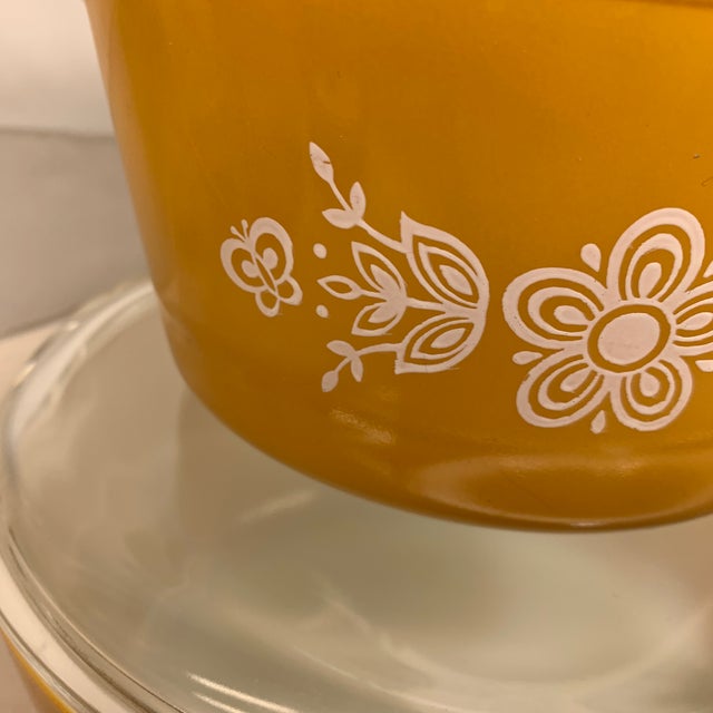 Pyrex Vintage Pyrex Butterfly Gold Pattern Dishes C. 1972 Matching pair For Sale - Image 4 of 8