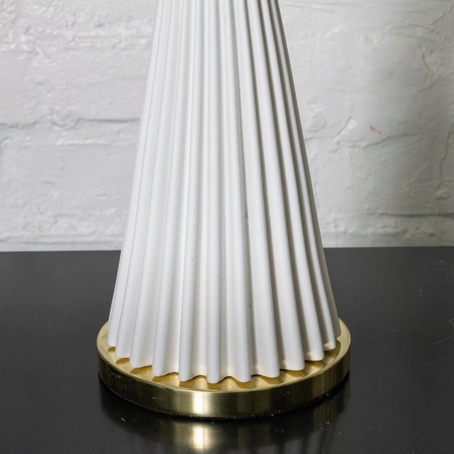 1950s Pair of White Conical Metal Table Lamps For Sale - Image 5 of 6