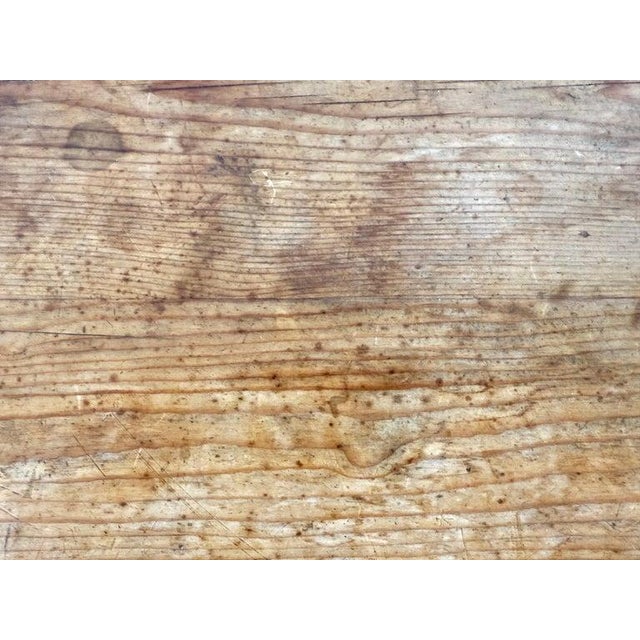 Early 20th-Century Pine Chest of Drawers With Original Brass Knobs For Sale - Image 9 of 10