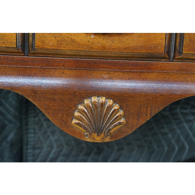 Mid Century Mersman Cherry Queen Anne Shell Carved Lowboy Chest Console Table For Sale - Image 11 of 18