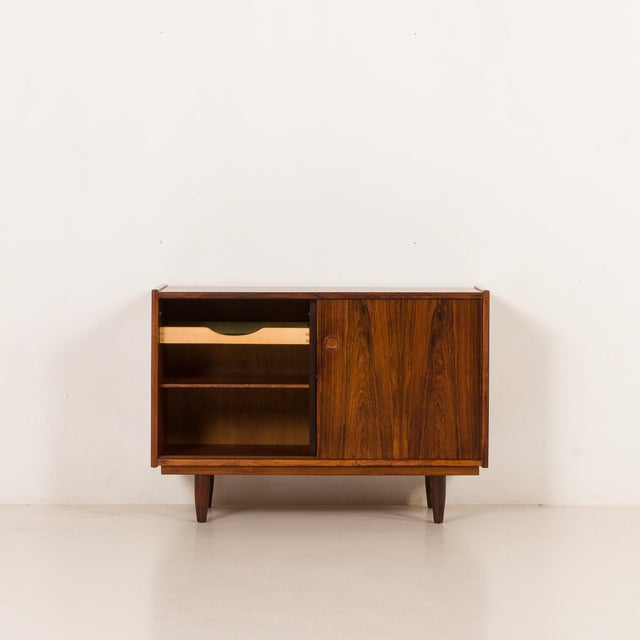 Poul Hundevad Small Danish Rosewood Sideboard attributed to Hundevad, 1960s For Sale - Image 4 of 18