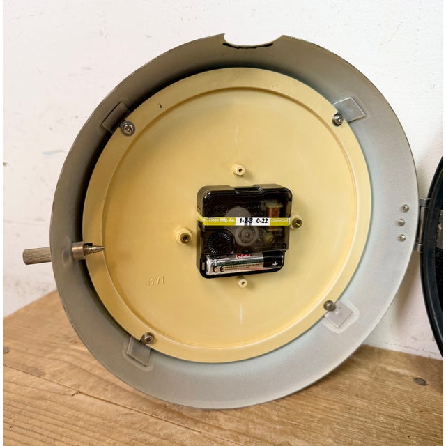 Vintage Beige Ships Wall Clock from Seiko, 1970s For Sale - Image 15 of 18