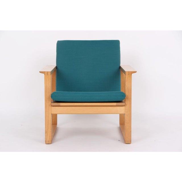 Børge Mogensen Model 2256 Lounge Chairs in Oak and Fabric by Børge Mogensen for Fredericia, Set of 2 For Sale - Image 4 of 18