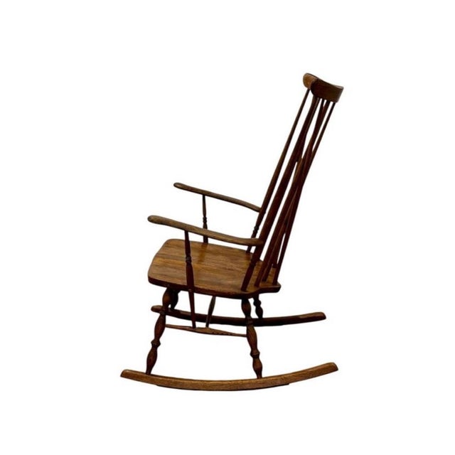 Antique Windsor Rocking Chair, 1890 For Sale - Image 4 of 9