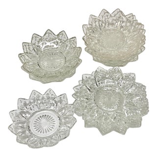1930s 14 Pieces Vintage Glass Dessert Bowls and Plates For Sale