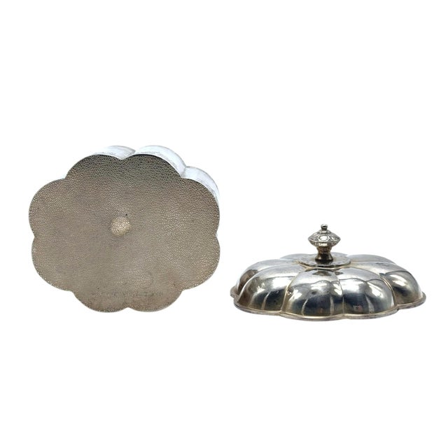 1990s Godinger Silver Plated Scalloped Trinket Box With Intricate Engravings & Removable Lid Red Velvet Interior For Sale In Baton Rouge - Image 6 of 10