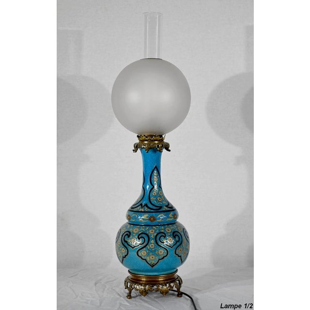 Metal Napoleon III Lamps in Porcelain and Bronze, Set of 2 For Sale - Image 7 of 18