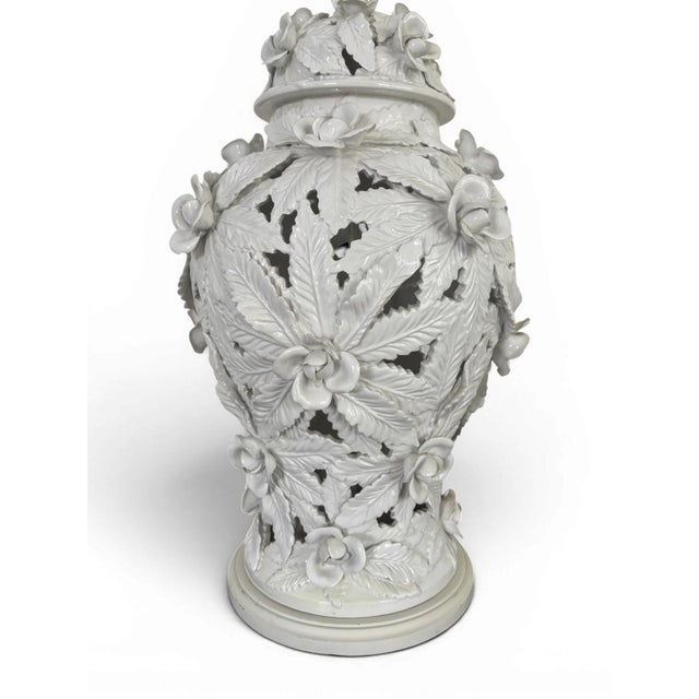 1950s Mid 20th Century Extra Large Porcelain Floral Table Lamp in the Style of Casa Pupo For Sale - Image 5 of 7