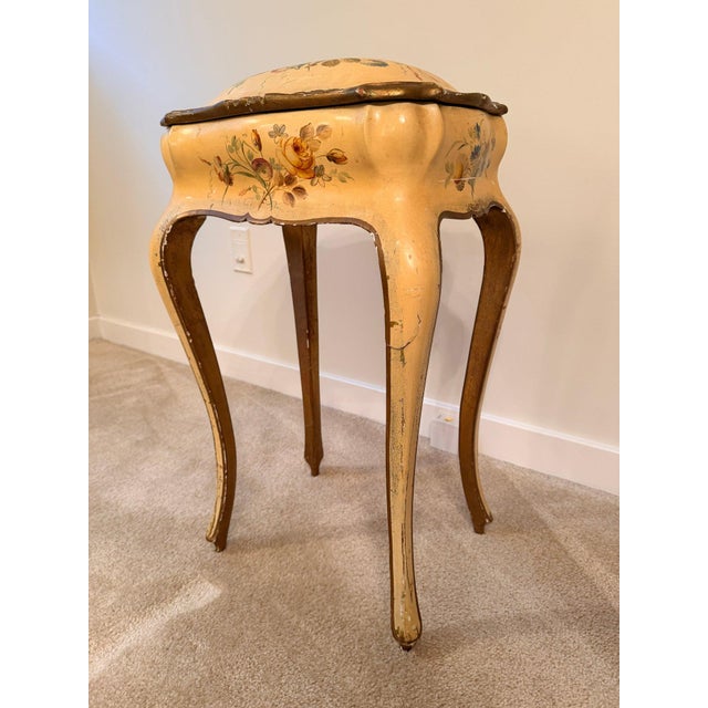 1950s 1950s Italian Florentine Hand-Painted Sewing or Jewelry Box on Cabriole-Leg Stand For Sale - Image 5 of 18