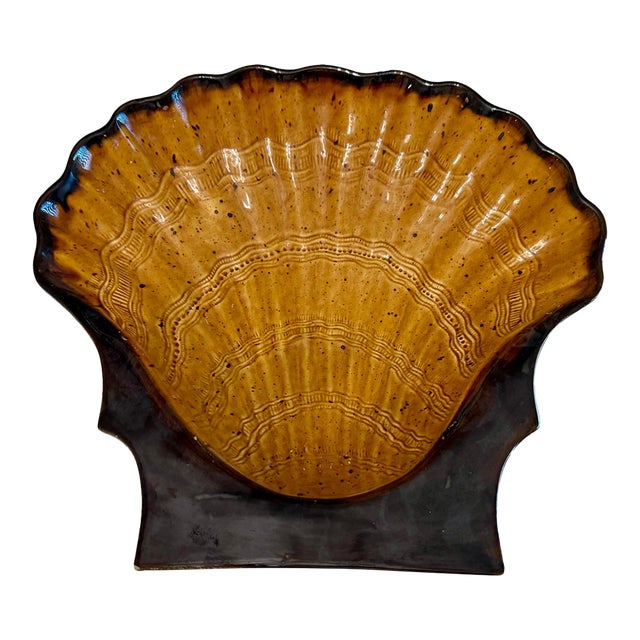 Vintage Majolica Coastal Scallop Shell Centerpiece Bowl With Figural Fish Feet For Sale