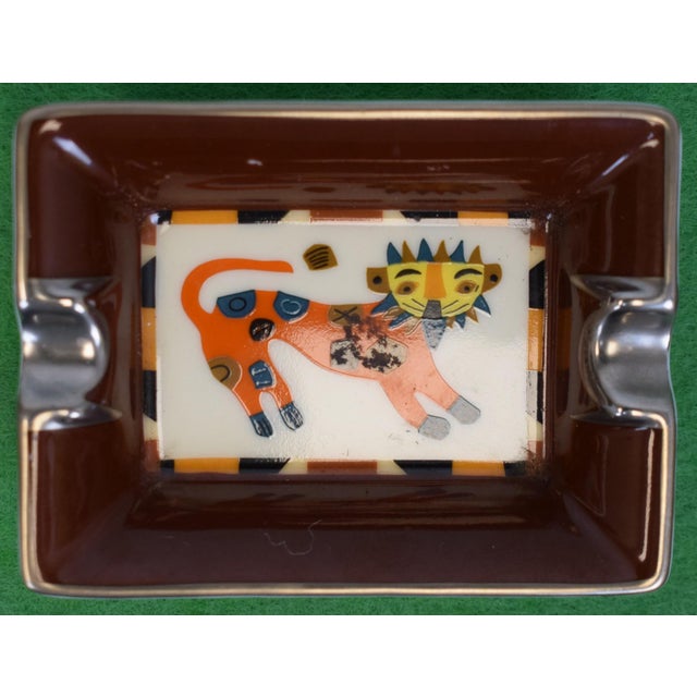 Late 20th Century Hermès Paris Porcelain Change/ Mini Ashtrays With Elephant & Lion Motifs Provenance: The Susie Hilfiger Collection- a Pair For Sale - Image 9 of 12