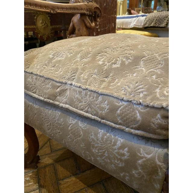 Baroque Venetian Baroque 19th Century Walnut Carved Bench For Sale - Image 3 of 11