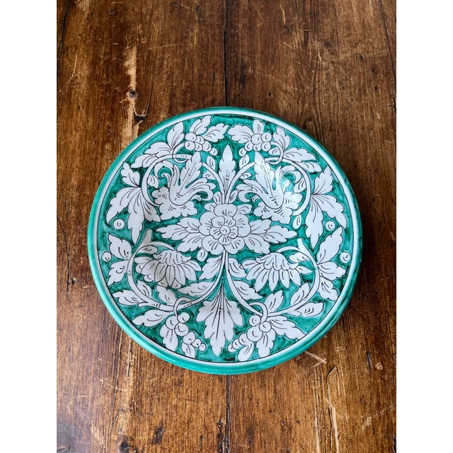 Sberna Deruta Pottery Salad/Dessert Plate Ready for Wall Decoration, has 2 holes at the back Hand painted and handcrafted...