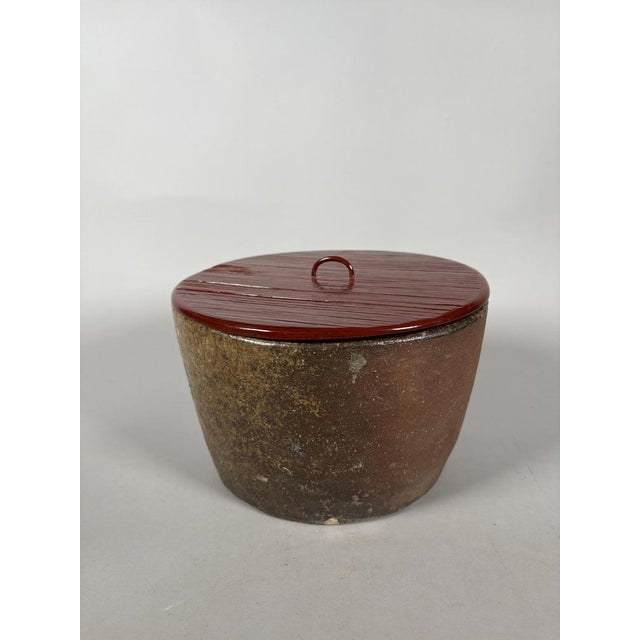 Brown Japanese Stoneware and Lacquer Water Container, 1700 For Sale - Image 8 of 8