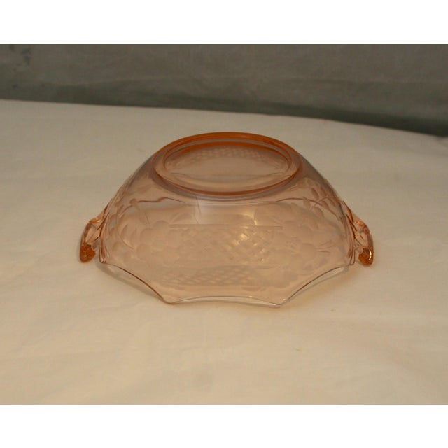 Vintage Elegant Pink Depression Glass Scalloped Lattice & Floral Etched Serving Bowl With Handles For Sale - Image 12 of 13