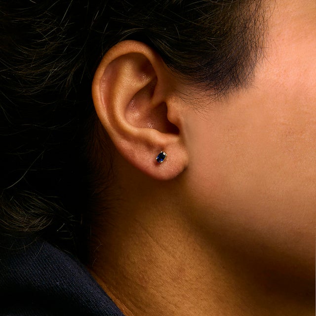 14K Yellow Gold 5x3 MM Oval Blue Sapphire Solitaire Stud Earrings For Sale - Image 4 of 5